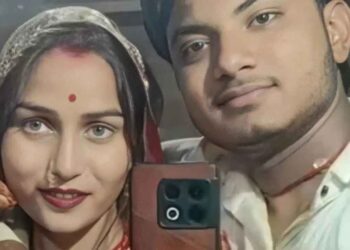 Newlywed Couple Suicide Couple Found Hanging| Gwalior Couple Death Newstrack Latest News | Gwalior Couple Suicide Case: One year after marriage, husband and wife were found hanging from the same noose. News Track in Hindi