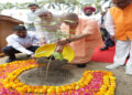 On World Environment Day, CM Yogi planted a sapling at his residence, said - if the environment is saved, nature will be saved.