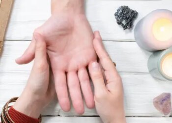 Palmistry Lucky Line: These auspicious lines and symbols in the palm can change your luck, know what palmistry says