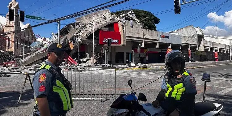 Panic due to powerful earthquake in Philippines, tsunami warning issued; Alert in coastal areas