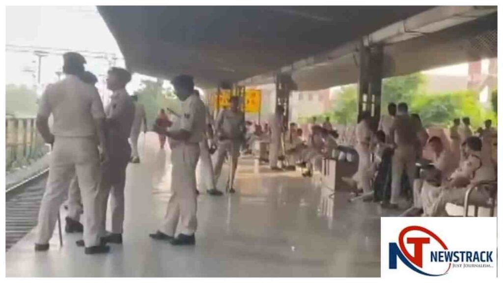 Patna Patliputra Station Protest News|Bihar Recruitment Exam| Firing Case Bihar News,| Newstrack | Ruckus among the candidates at Pataliputra station, vandalism in the examination special train, police fired in the air. News Track in Hindi