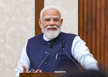 Projects worth Rs 30 thousand crore reviewed in 'Pragati' meeting, will give impetus to economic development and industrial progress: PM