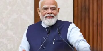 Projects worth Rs 30 thousand crore reviewed in 'Pragati' meeting, will give impetus to economic development and industrial progress: PM