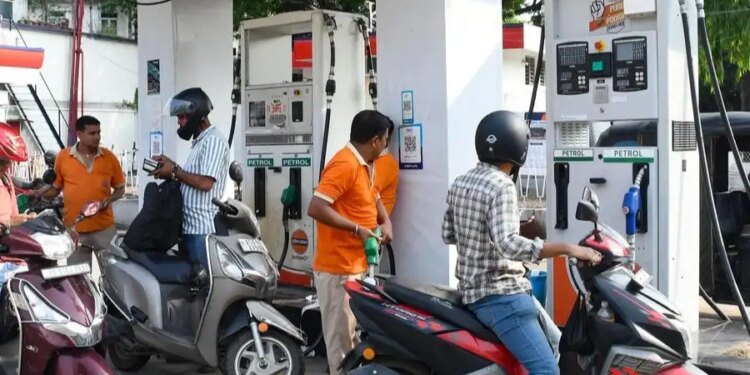 Promotion of ethanol mixed fuel, know in the video, Government removed excise duty on petrol containing 22% to 30% ethanol.