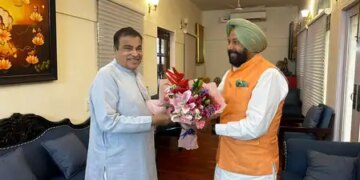 Punjab BJP chief meets Nitin Gadkari, discussion on infrastructure projects