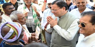 Pushkar Singh Dhami|Rishikesh Transit Camp|Char Dham Yatra|Latest Hindi News | Uttarakhand News: Chief Minister conducted surprise inspection of transit camp located in Rishikesh. News Track in Hindi