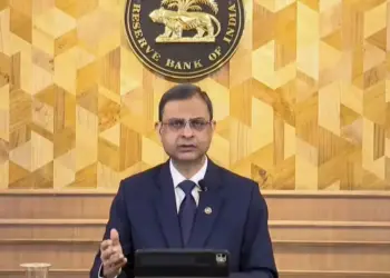 RBI kept the repo rate at 5.25%, there will be no change in EMI; Watch the relief to loan holders in the video