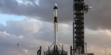 SpaceX shares made a explosive start, rising 19 percent on the first day; Company's market cap record reached $2.2 trillion