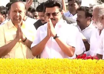Stalin paid tribute to former Tamil Nadu CM M. Karunanidhi, said - I learned to face challenges from him.