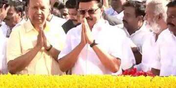 Stalin paid tribute to former Tamil Nadu CM M. Karunanidhi, said - I learned to face challenges from him.