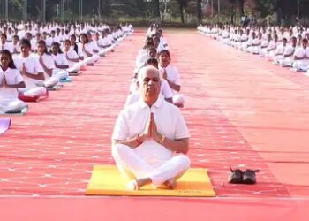 Tamil Nadu Governor Rajendra Vishwanath Arlekar leads Yoga Day celebrations