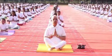 Tamil Nadu Governor Rajendra Vishwanath Arlekar leads Yoga Day celebrations