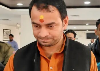 तेज प्रताप यादव ने हत्या की साजिश का लगाया आरोप, पूर्व सहयोगी आकाश यादव के खिलाफ एफआईआर दर्ज