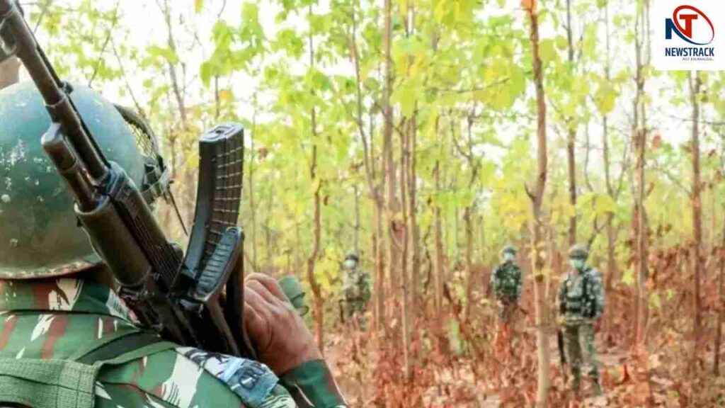 Top PLFI Commander Shot and Arrested. Jharkhand Encounter News Secret Diary Recovered | PLFI Commander Encounter: Encounter between police and PLFI in Khunti, top commander Shravan Das arrested in injured condition, many weapons recovered. News Track in Hindi