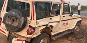 Tragic accident in Lalsot: Speeding trailer hits police patrol Bolero, both vehicles overturn in 20 feet deep ditch, 3 policemen injured