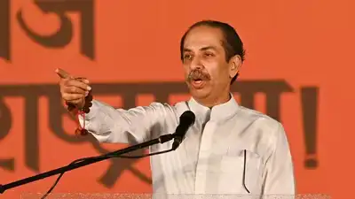 Uddhav Thackeray's tension increased! MPs' meeting called in Delhi, Sanjay Raut said - offers of ₹ 50-50 crores were given