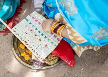 Vat Purnima fast story: The immortal story of Savitri-Satyavan, this fast is a symbol of unbroken good fortune.