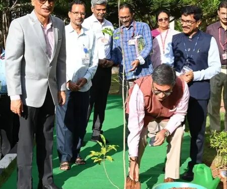 Vikram Misri visited 'Bhavini' and IIT Madras, told students - 'Your role is important'