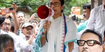 West Bengal: FIR registered against Mamata Banerjee for her inflammatory remarks on Home Ministry