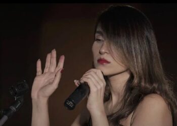 Who is this Muslim beauty who will be whipped 74 times, she sang this song after removing her hijab