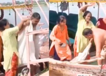 Woman beats pandit with slipper after misbehave, video goes viral