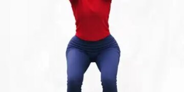 Yoga for healthy ageing, 'knee movement' will strengthen knees and relieve joint pain