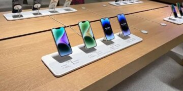 iPhone price hike just the beginning? Know which companies including Samsung, Xiaomi, Vivo can increase prices in the Indian market.