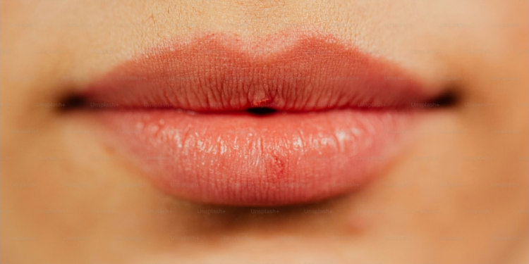 ≡ A small change in the lips can reveal the biggest secret of the mind! ➤ Brain Berries