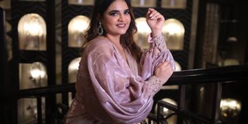 ≡ Want to look slim, stylish and confident in the photo? Try these posing tips for plus-size and midsize people 》 Her Beauty