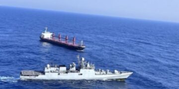 Attempt to attack by pirates in Gulf of Aden failed, cargo ship saved due to alertness of INS Trikand
