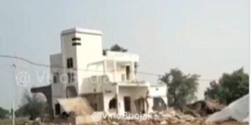 Big attack on gangster Rohit Godara's house at midnight: Unknown people demolished the house, police-administration shrugged it off