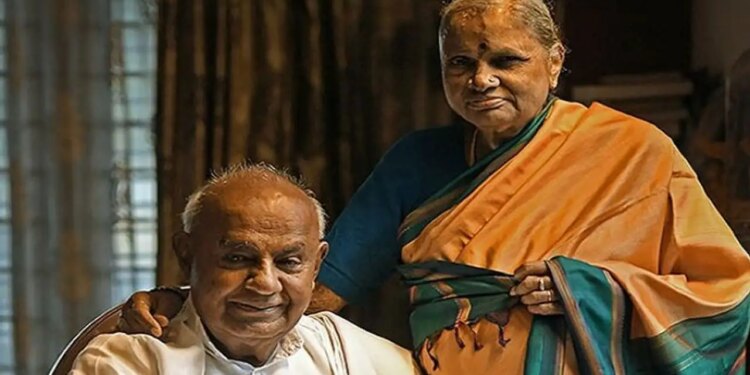 Big blow to HD Deve Gowda, former CM and Prime Minister of Karnataka, wife Chennamma dies at the age of 89