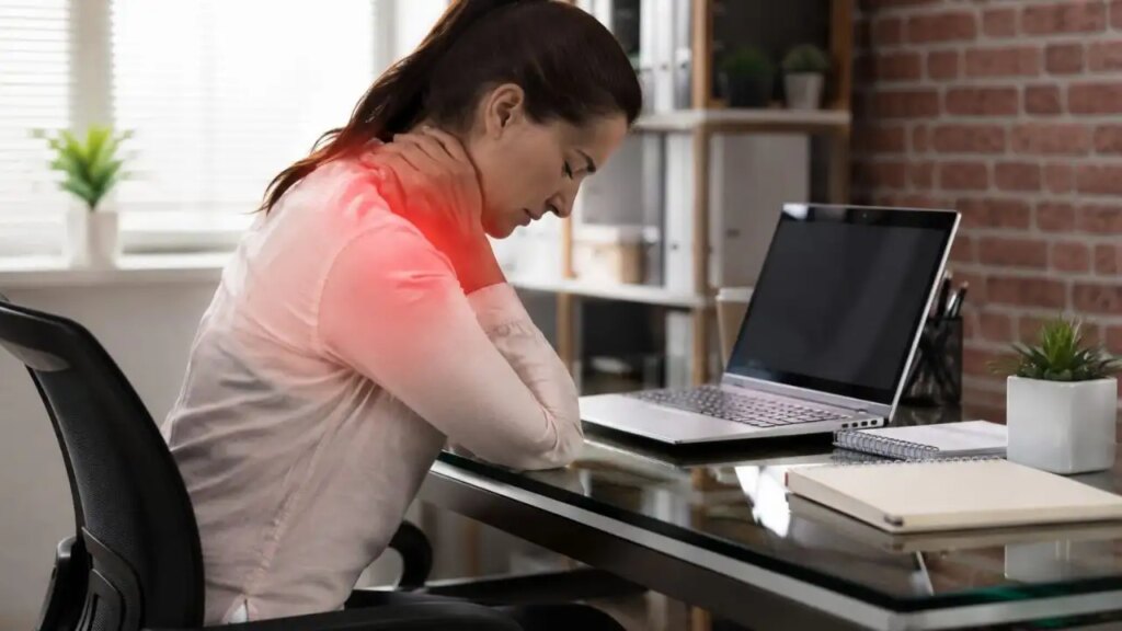 Big revelation in new study! Sitting continuously for 30 minutes can increase the risk of cancer, know the reason