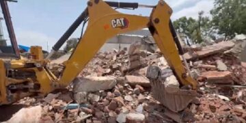 Bulldozer will run on Johar University of Rampur in Uttar Pradesh