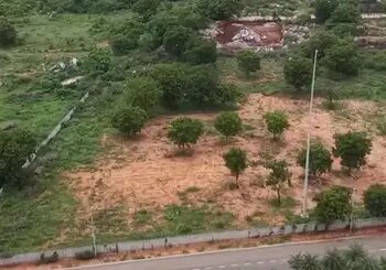 बुलेट ट्रेन प्रोजेक्ट: किसानों के विरोध के बाद भी अधिकारी नहीं रुके, हैदराबाद एयरपोर्ट के पास फेंसिंग तेज