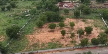 बुलेट ट्रेन प्रोजेक्ट: किसानों के विरोध के बाद भी अधिकारी नहीं रुके, हैदराबाद एयरपोर्ट के पास फेंसिंग तेज