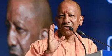 CM Yogi gave a big message to the youth and parents by counting the success of the players.