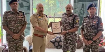 CRPF Director General met DGP Rajeev Krishna during his visit to Uttar Pradesh, security cooperation was discussed