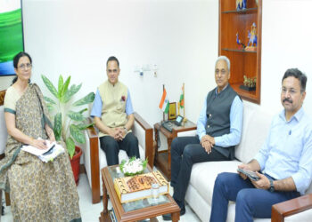Chief Secretary met PFRDA President Sivasubramanian Raman