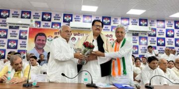 Congress in-charge Sanjay Dutt's direct communication with the workers at Haryana Congress headquarters, laid emphasis on organizational strength.