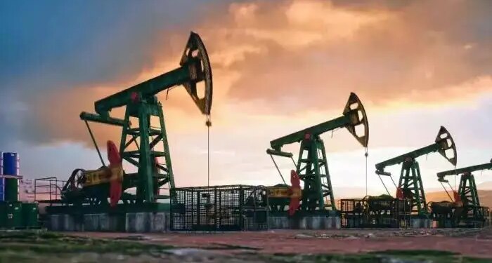 Crude Oil Price Update: Effect of expensive oil in the international market, Central Government increased tax on diesel and aviation fuel.
