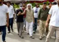 Delhi Police removed fasting Sonam Wangchuk from Jantar Mantar and took her to hospital, major action taken on the 21st day of her fast.