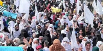 पीओके में प्रदर्शन: रावलाकोट में सड़कों पर उतरे छात्र, पाकिस्तानी कार्रवाई के खिलाफ उठी आवाज