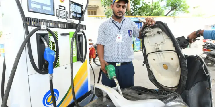 'Diesel is ₹19 and petrol is ₹6...' Crude is cheaper than before, yet why are oil companies in loss? Understand the complete mathematics here