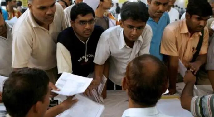 Education System Report: Number of degrees increased but not employment, big questions raised due to graduate unemployment in India being 22.7%