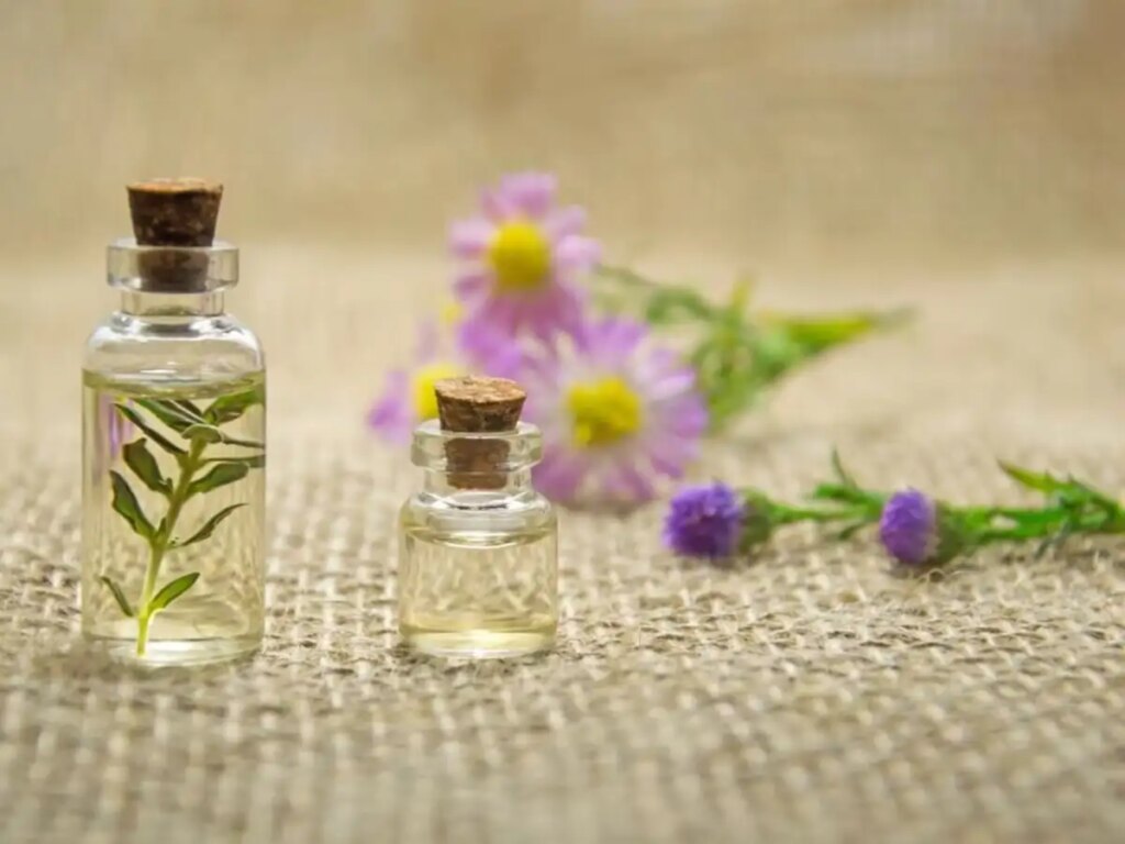 Essential Oil Benefits: Use these 5 essential oils for positive energy and happiness at home, know the benefits