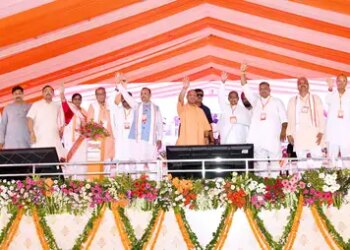 भारत में रहने वाले प्रत्येक व्यक्ति को यहां की संस्कृति और परंपरा का सम्मान करना होगा: सीएम योगी