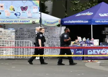 Firing at Seattle Food Festival creates panic, bullets rain on people returning with food items, 2 killed