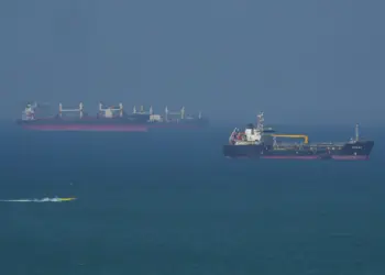 Global Oil Crisis: A new energy crisis looms over the world, after Hormuz another sea route is blocked, there may be a big jump in oil prices.