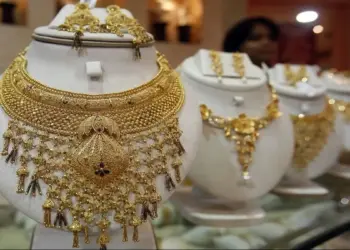 Gold becomes expensive again! Strong increase of ₹ 3,104 on 10 grams, silver also jumped by ₹ 4,504, know the latest prices